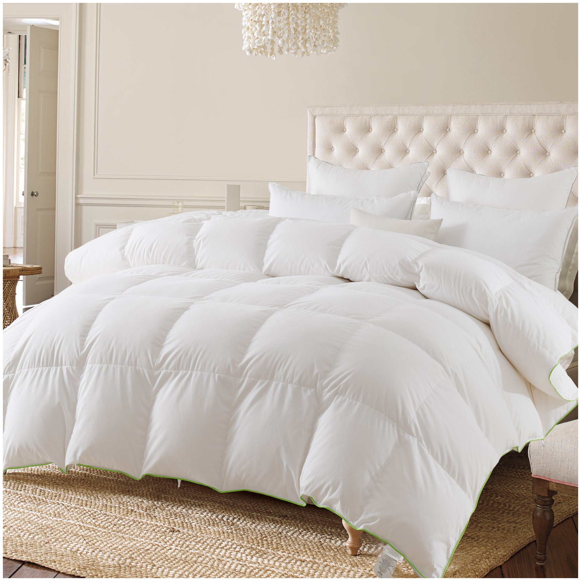 Warm Premium White Down Comforter with Contemporary Green Piped Edge 100 Cotton Fabric Hypoallergenic Duvet Insert Kasentex